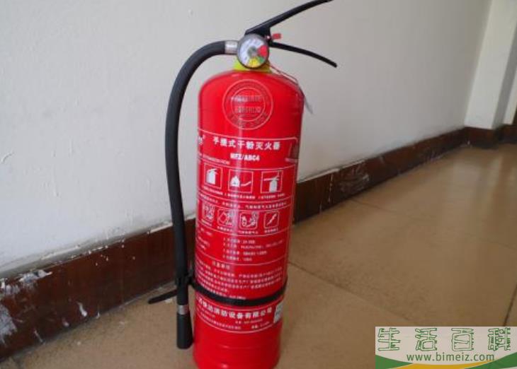 干粉灭火器过期了还能用吗(干粉灭火器有效期5年)
