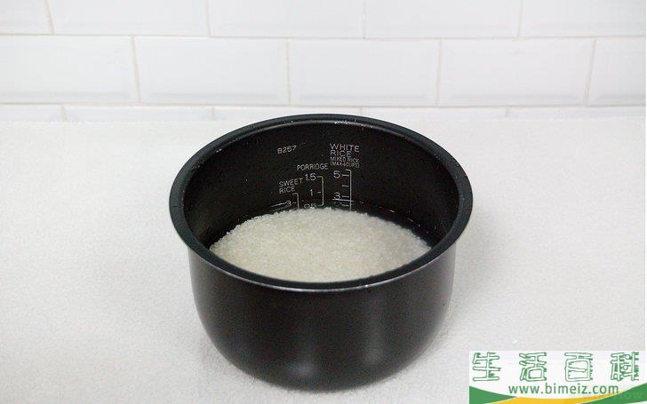 怎么用电饭煲煮饭