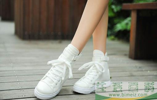 白色帆布鞋的清洗方法