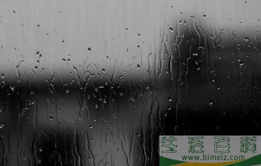 雨季衣服有馊味咋办
