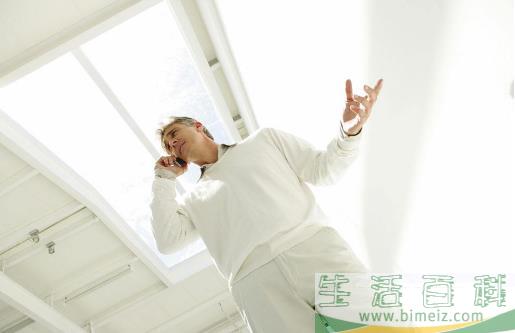 彻底清洗衣服上血渍的方法