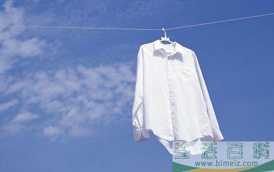 衣服沾上顽渍怎么办？巧去衣服顽渍的方法