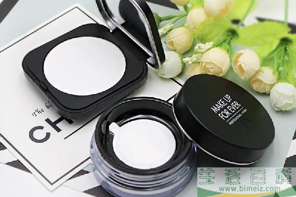 蜜粉用洗面奶能卸干净吗 蜜粉怎么卸干净