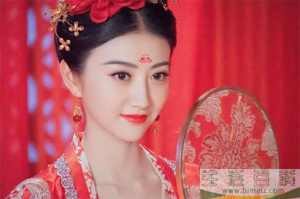 花钿是什么 花黄是什么意思 花黄与花钿的区别