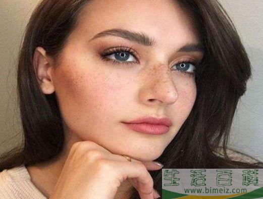 雀斑妆怎么画 日系雀斑妆画法