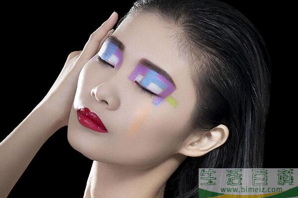 舞台妆需要买什么彩妆 什么是舞台妆