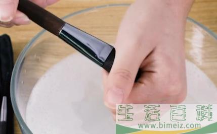 如何洗化妆刷不炸毛3