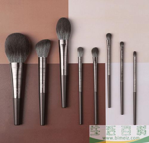 黛末化妆刷好用吗 黛末化妆刷的使用方法