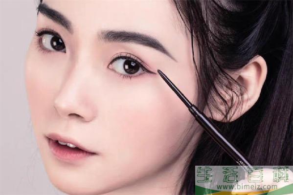 眼线怎么画好看又自然