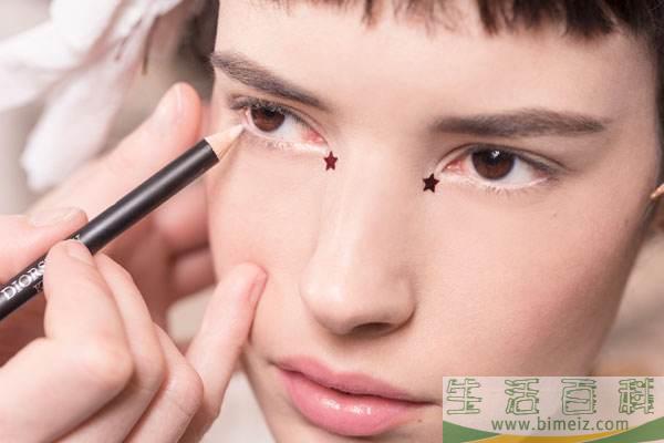 男生怎么刷睫毛膏好看 常见睫毛膏有哪些类型