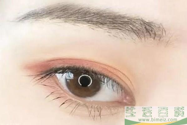 肿泡眼适合什么颜色的眼影 肿泡眼怎么画眼影好看