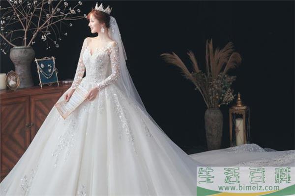 婚纱配什么发型好看 穿婚纱适合什么发型