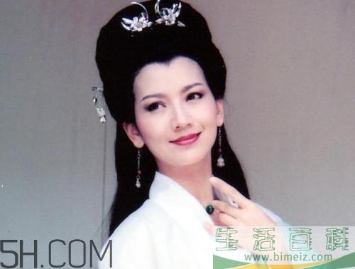 发际线不好看怎么修饰 完美解决6种发际线问题