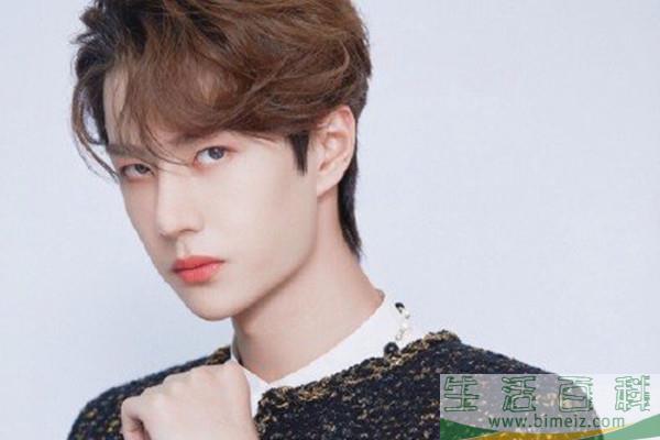 发际线高的男生适合什么发型 发际线高的男生留什么发型好看