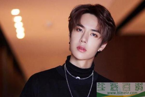 发际线高的男生适合什么发型 发际线高的男生留什么发型好看