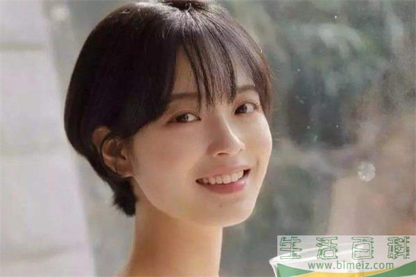 法式刘海配什么发型好看 法式刘海适合短发吗