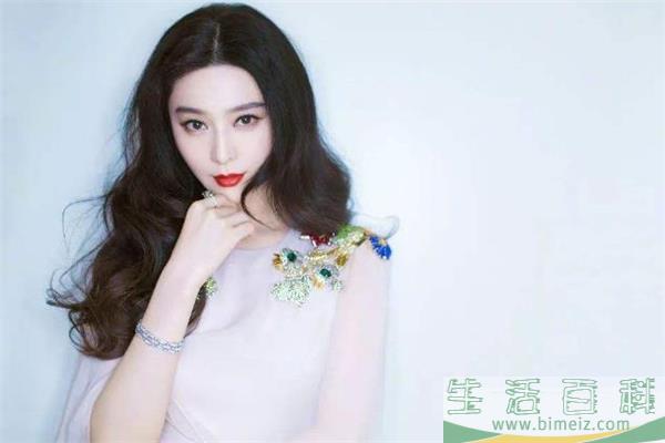 大波浪适合染什么颜色 大波浪适合多大的女生
