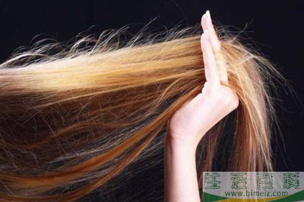 头发干枯是怎么回事 头发干枯要怎么办