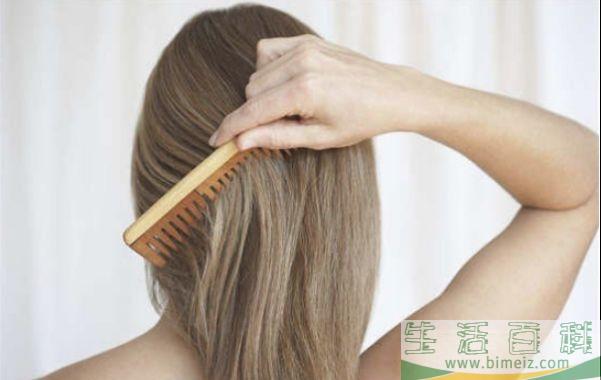 冬天头发起静电严重如何解决 什么梳子防静电效果好