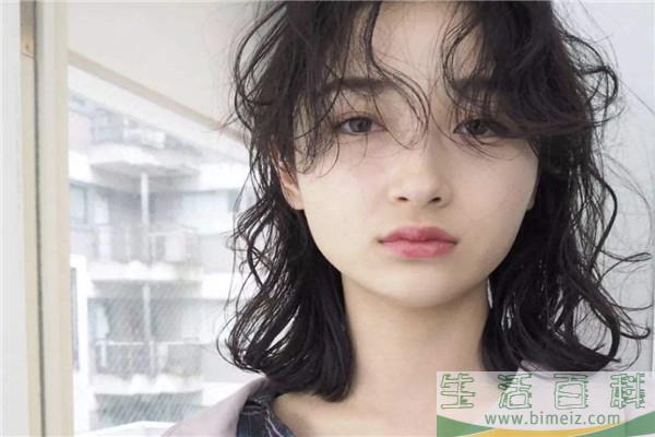 自来卷是什么原因造成的 自来卷怎么永久变直