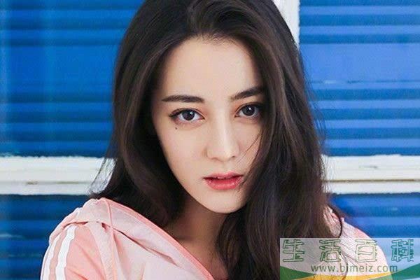 黑发什么发型好看 减龄的黑发发型有哪些