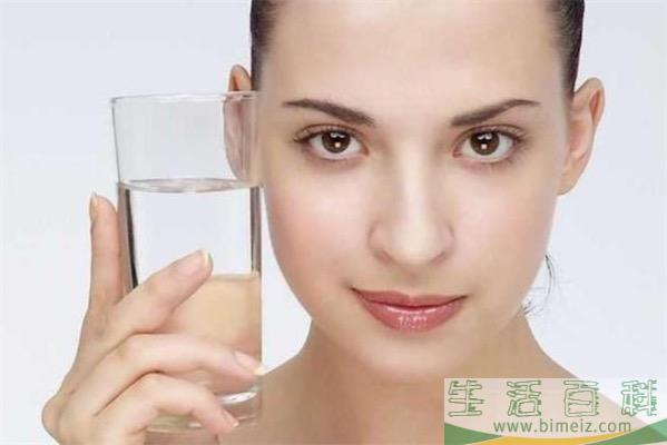 脸部严重缺水该如何补水