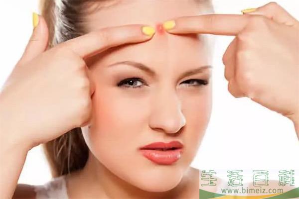 毛孔堵塞是什么引起的_毛孔堵塞有哪些症状