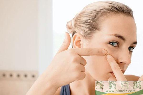 闭口粉刺和痘痘的区别 正确去除粉刺痘痘的方法