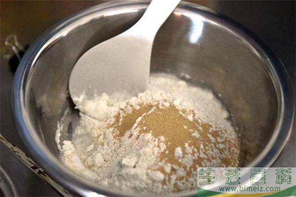 冬天酵母粉怎样发面快 冬天酵母发面多长时间最好