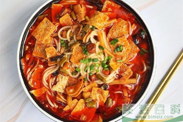 螺蛳粉臭的原因是因为酸笋吗 螺蛳粉的味道怎么形容