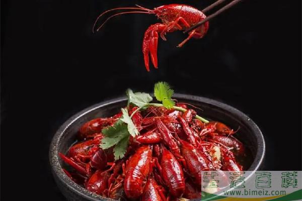 小龙虾用什么啤酒煮好吃 小龙虾炖多长时间入味