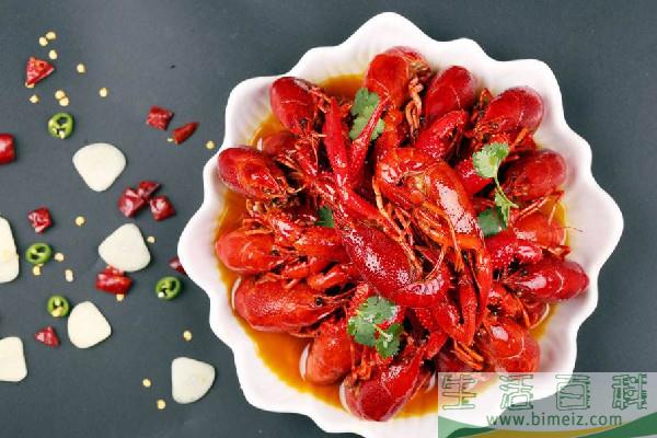 小龙虾用什么啤酒煮好吃 小龙虾炖多长时间入味