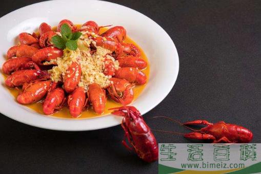 小龙虾春季有肉吗1