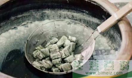 臭豆腐是怎样变成黑色的3