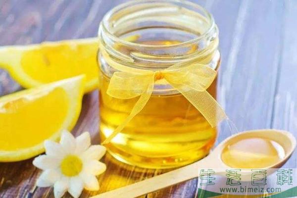 蜂蜜泡水喝是用开水吗 蜂蜜泡水喝有什么作用