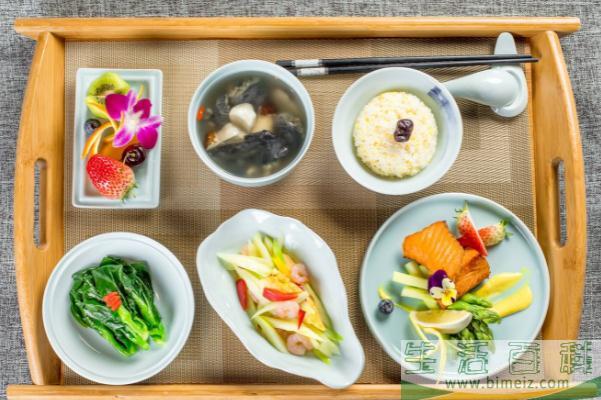 月子餐要吃多久 月子餐该怎么吃