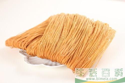 馓子要加明矾吗 馓子为什么要放明矾