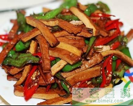 辣椒炒豆干怎么做好吃 辣椒炒豆干的做法