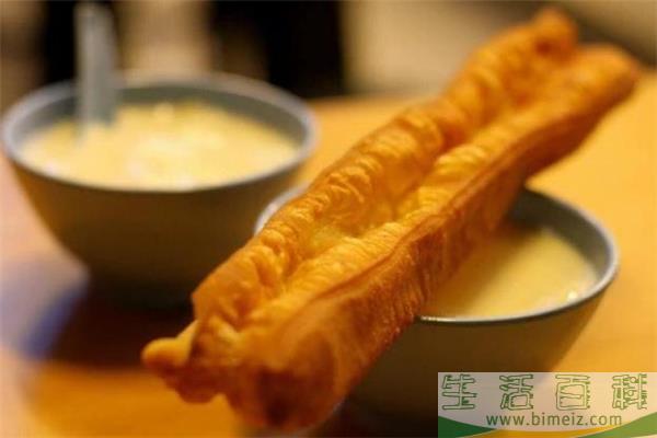 油条用泡打粉还是酵母粉做好 泡打粉做油条醒多久