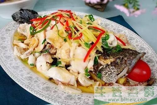 油泼鱼怎么做好吃 油泼鱼的做法
