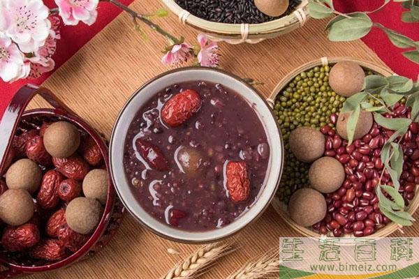 腊八节吃什么传统食物 腊八蒜的腌制方法