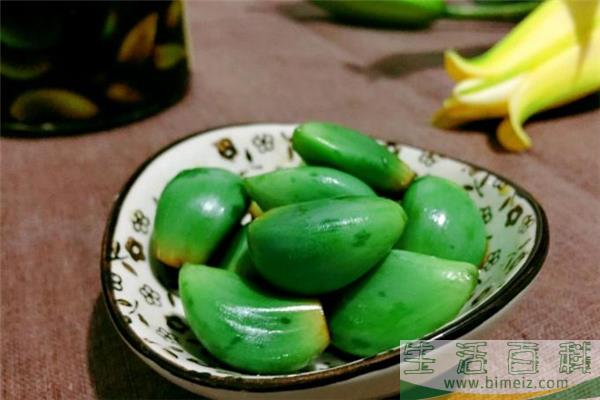 腊八蒜用老蒜还是新蒜 腊八蒜用什么醋比较好