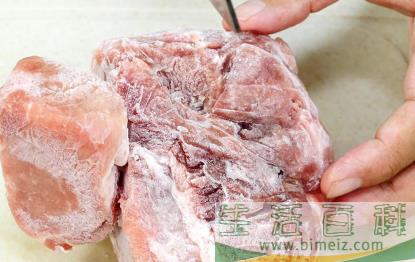 冷冻肉解冻能用热水吗1