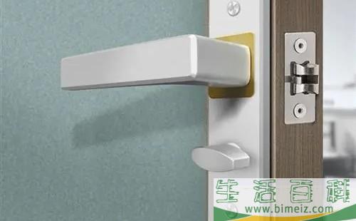 门锁难开用什么润滑【开锁小技巧】