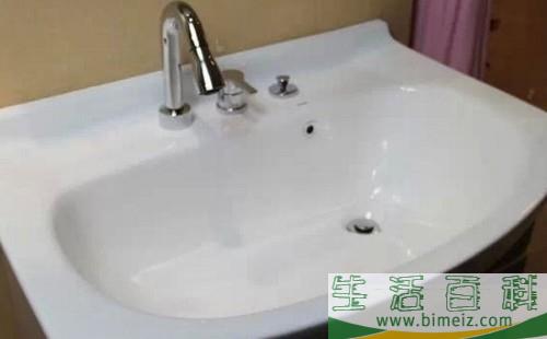洗脸池下水道堵塞怎么清理？常用疏通小几秒钟