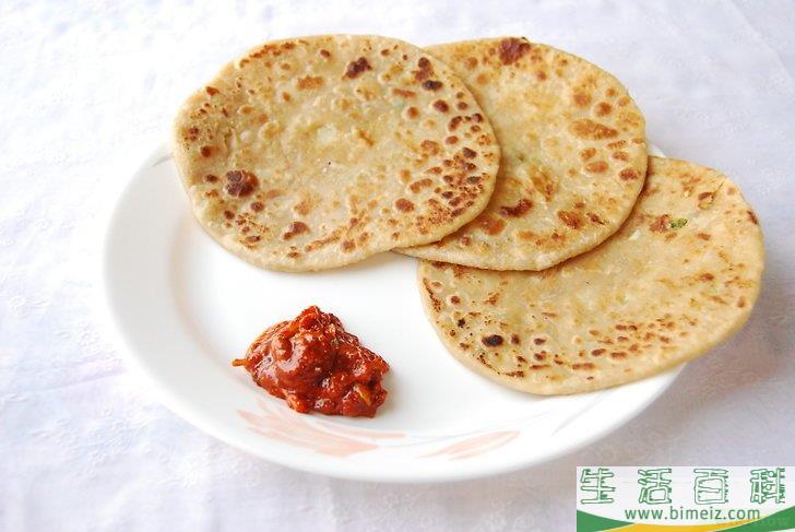 怎么制作Aloo Paratha（土豆馅饼）