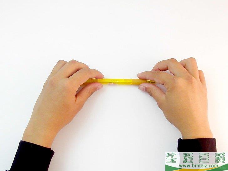 怎么用笔壳做玩具枪