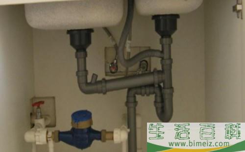 如何疏通上下水管堵塞？找出原因再修理